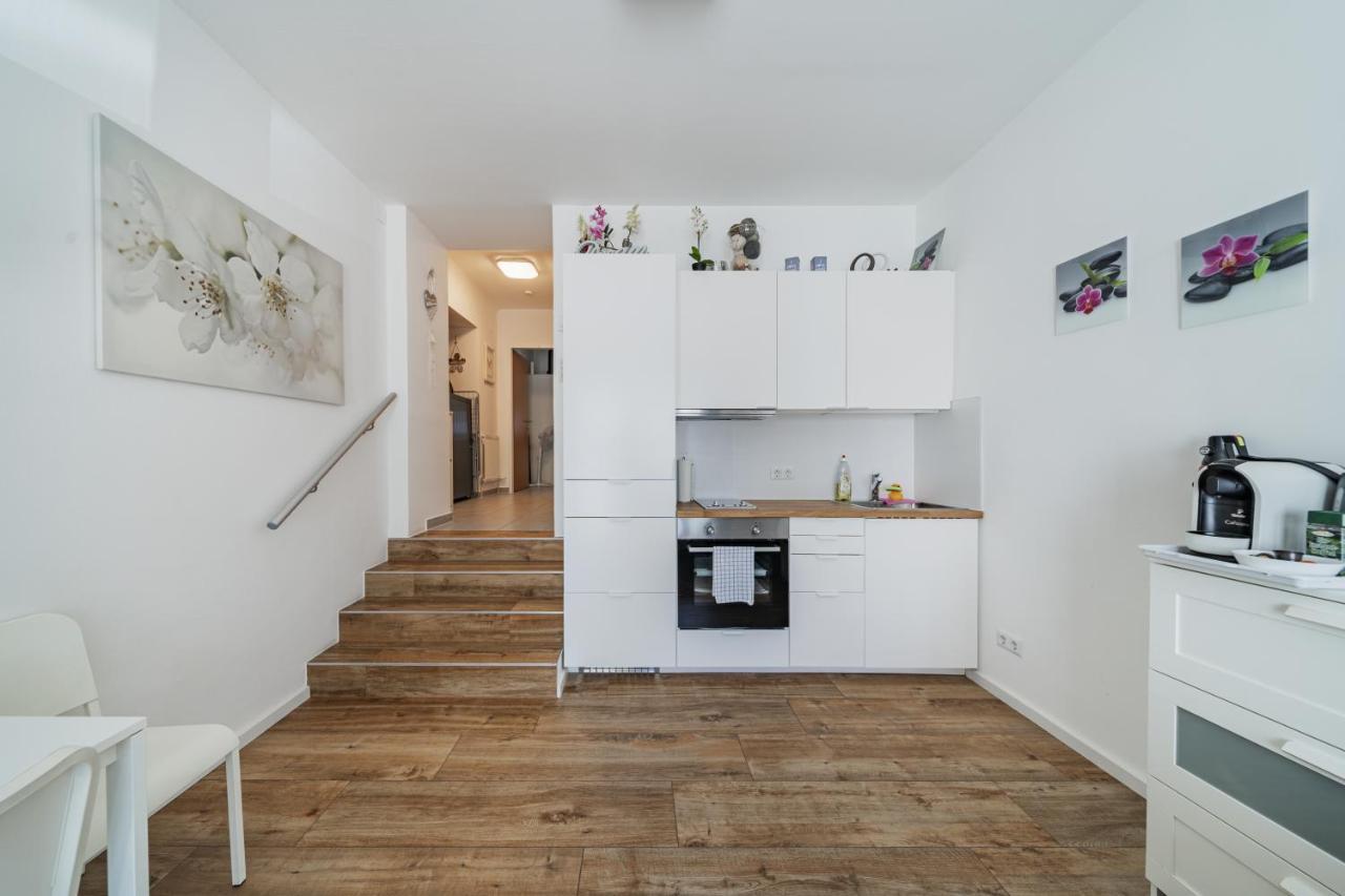 Modernes Appartement Nahe U-Bahn Und Schoenbrunn Виена Екстериор снимка
